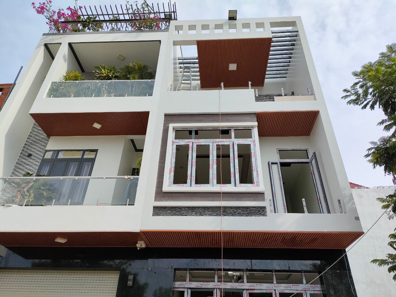 Phân phối trần gỗ nhựa ngoài trời tại Hải Phòng