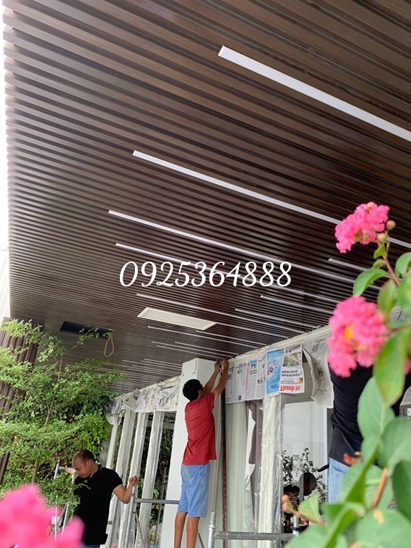Trần gỗ nhựa ngoài trời mã T19