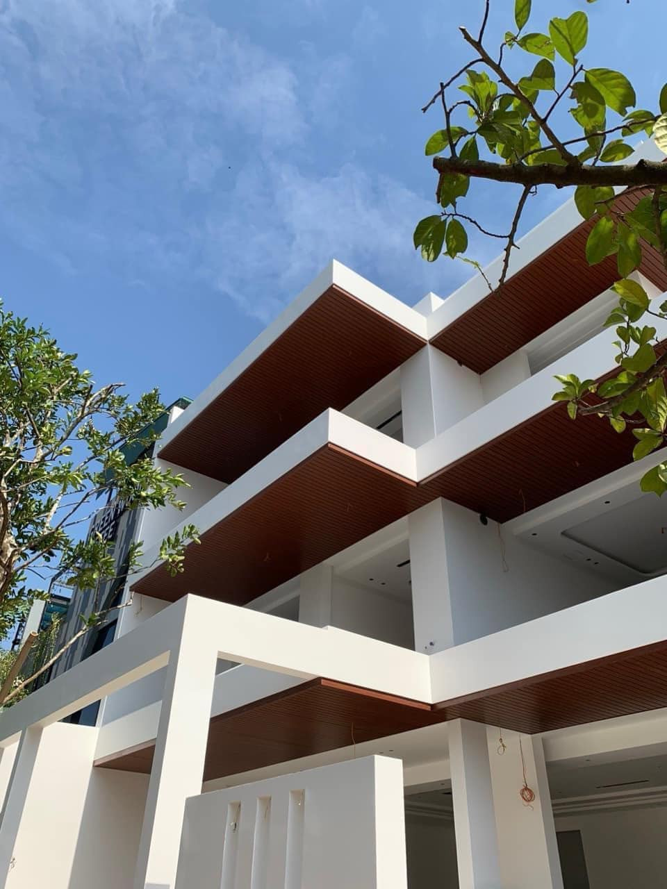 Trần gỗ nhựa ngoài trời mã T8