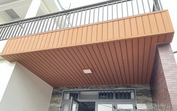 Đóng trần gỗ nhựa ngoài trời tại Hải Phòng uy tín
