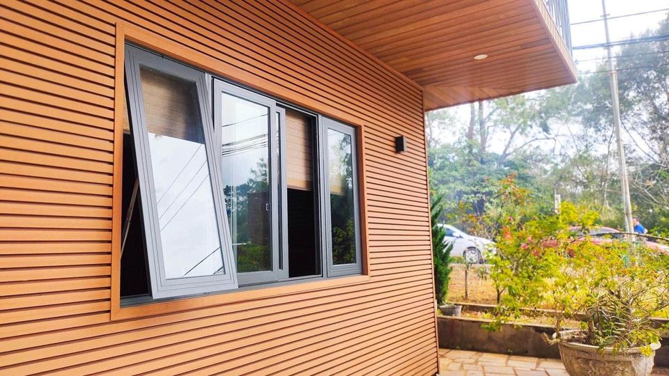 Trần nhựa ngoài trời tại Hải Phòng mã t11