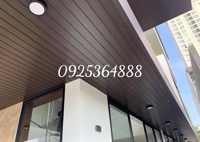 Trần nhựa ngoài trời tại Hải Phòng